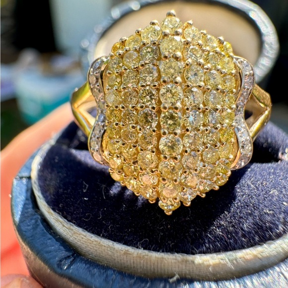 1.00ctw solid 10k gold genuine yellow diamond ring high end - Picture 3 of 16